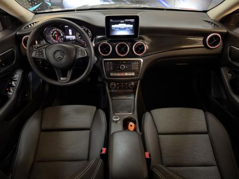 MERCEDES-BENZ CLA 180 1.6 16V 4P CGI TURBO 7G-TRONIC DCT AUTOMTICO, Foto 16