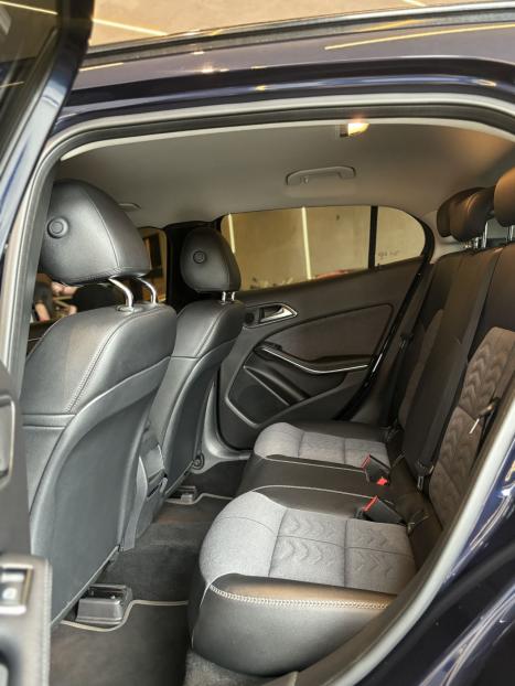 MERCEDES-BENZ GLA 200 1.6 16V 4P FLEX CGI STYLE TURBO AUTOMTICO, Foto 12