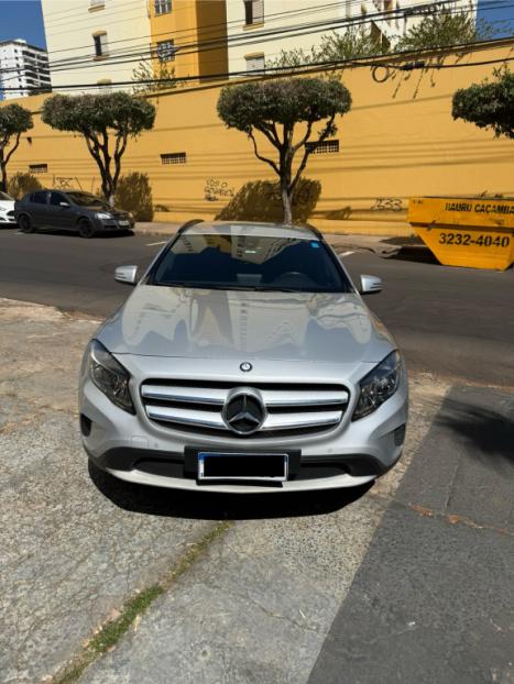 MERCEDES-BENZ GLA 200 1.6 16V 4P FLEX CGI STYLE TURBO AUTOMTICO, Foto 2