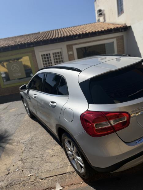 MERCEDES-BENZ GLA 200 1.6 16V 4P FLEX CGI STYLE TURBO AUTOMTICO, Foto 7