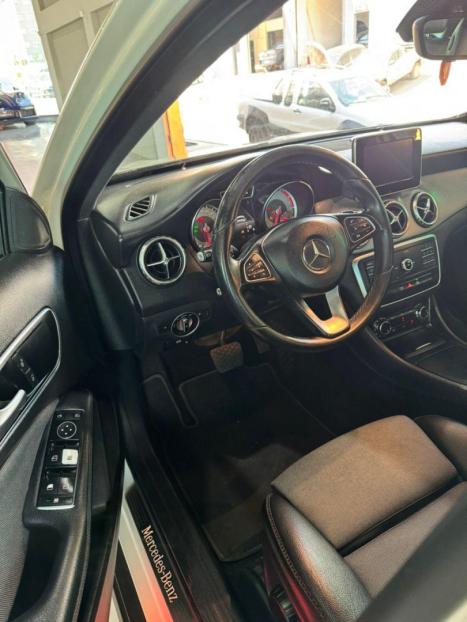 MERCEDES-BENZ GLA 200 1.6 16V 4P CGI STYLE TURBO AUTOMTICO, Foto 10