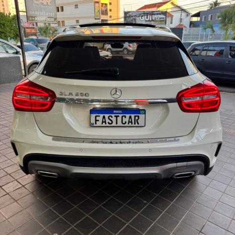 MERCEDES-BENZ GLA 250 2.0 16V 4P ENDURO TURBO AUTOMTICO, Foto 8