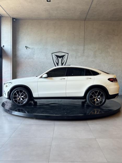 MERCEDES-BENZ GLC 300 2.0 16V 4P CGI 4MATIC 9G-TRONIC TURBO AUTOMTICO, Foto 3