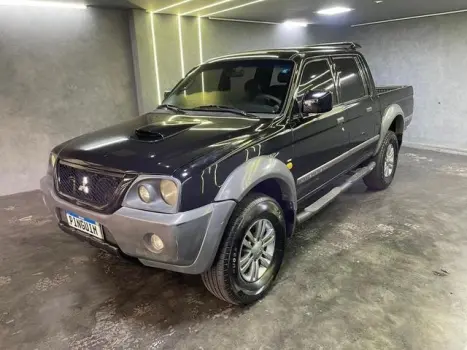 MITSUBISHI L 200 2.5 GLS HPE 4X4 CABINE DUPLA TURBO DIESEL, Foto 2