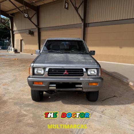 MITSUBISHI L 200 2.5 GL 4X4 CABINE DUPLA TURBO DISEL, Foto 4