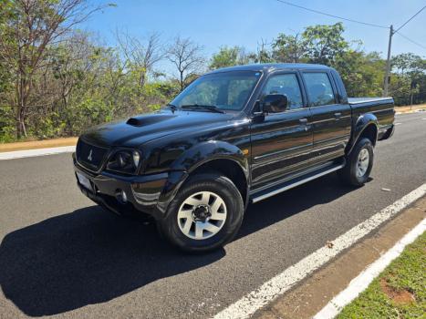 MITSUBISHI L 200 2.5 SPORT HPE 4X4 CABINE DUPLA TURBO INTECOOLER, Foto 2