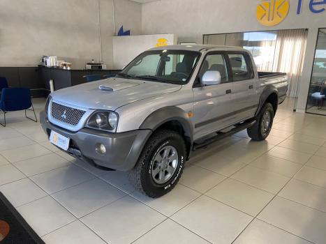 MITSUBISHI L 200 2.5 GLS 4X4 CABINE DUPLA TURBO DIESEL, Foto 2
