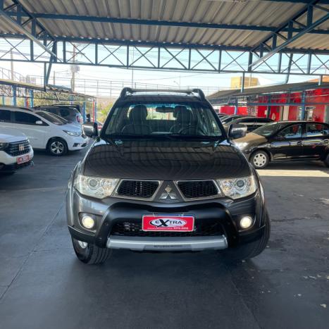 MITSUBISHI L 200 Triton 3.2 16V HPE 4X4 CABINE DUPLA TURBO DIESEL INTERCOOLER AUTOMTICO, Foto 2