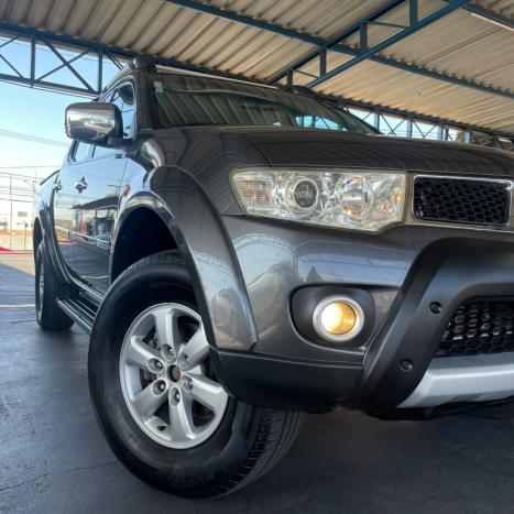 MITSUBISHI L 200 Triton 3.2 16V HPE 4X4 CABINE DUPLA TURBO DIESEL INTERCOOLER AUTOMTICO, Foto 16