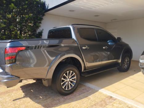 MITSUBISHI L 200 Triton 2.4 16V SPORT HPE-S 4X4 CABINE DUPLA TURBO DIESEL AUTOMTICO, Foto 3