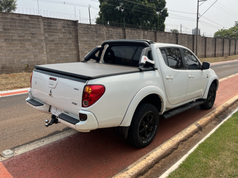 MITSUBISHI L 200 Triton 2.4 16V FLEX HLS CABINE DUPLA, Foto 7