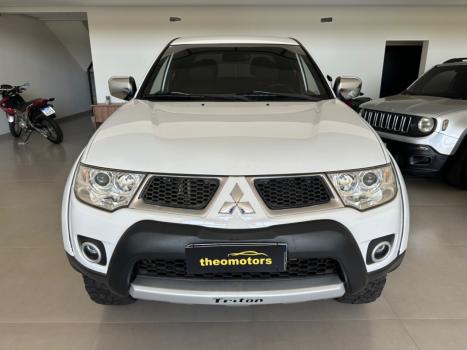 MITSUBISHI L 200 Triton 3.5 V6 HPE 4X4 FLEX CABINE DUPLA AUTOMTICO, Foto 4