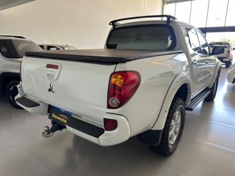 MITSUBISHI L 200 Triton 3.5 V6 HPE 4X4 FLEX CABINE DUPLA AUTOMTICO, Foto 5