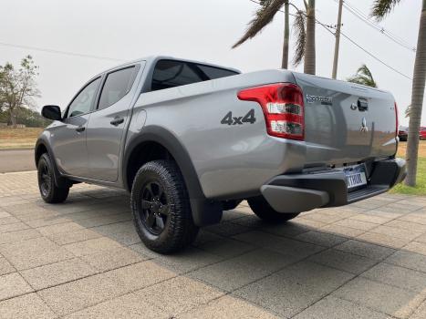 MITSUBISHI L 200 Triton 2.4 16V SPORT GLS CABINE DUPLA TURBO DIESEL, Foto 17