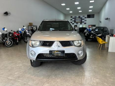 MITSUBISHI L 200 Triton 3.2 16V HPE 4X4 CABINE DUPLA TURBO DIESEL INTERCOOLER AUTOMTICO, Foto 2