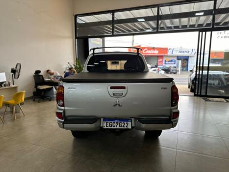 MITSUBISHI L 200 Triton 3.2 16V HPE 4X4 CABINE DUPLA TURBO DIESEL INTERCOOLER AUTOMTICO, Foto 5