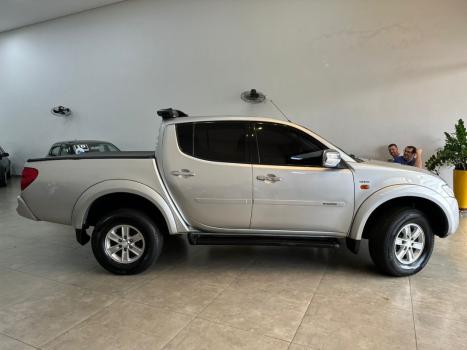 MITSUBISHI L 200 Triton 3.2 16V HPE 4X4 CABINE DUPLA TURBO DIESEL INTERCOOLER AUTOMTICO, Foto 7