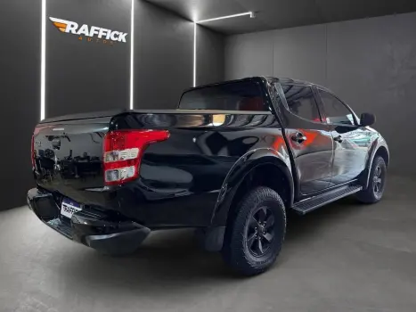 MITSUBISHI L 200 Triton 2.4 16V SPORT GLS CABINE DUPLA TURBO DIESEL AUTOMTICO, Foto 3