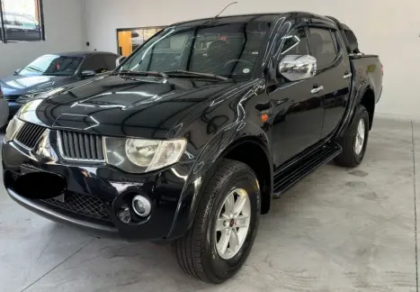 MITSUBISHI L 200 Triton 3.2 16V HPE 4X4 CABINE DUPLA TURBO DIESEL INTERCOOLER AUTOMTICO, Foto 1