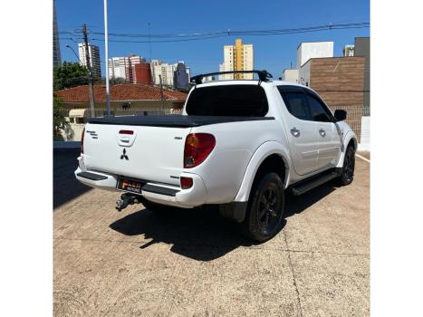 MITSUBISHI L 200 Triton 3.2 16V HPE 4X4 CABINE DUPLA TURBO DIESEL INTERCOOLER AUTOMTICO, Foto 4