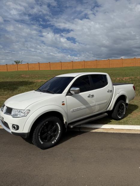 MITSUBISHI L 200 Triton 3.5 V6 HPE 4X4 FLEX CABINE DUPLA AUTOMTICO, Foto 2