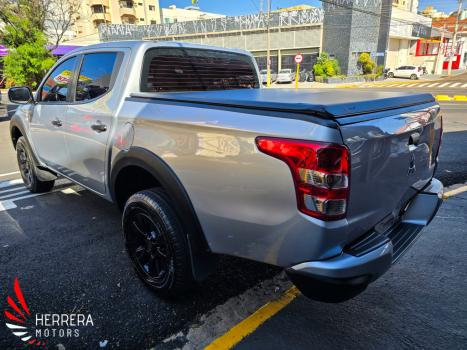 MITSUBISHI L 200 Triton 2.4 16V SPORT GL CABINE DUPLA TURBO DIESEL, Foto 2