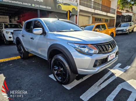 MITSUBISHI L 200 Triton 2.4 16V SPORT GL CABINE DUPLA TURBO DIESEL, Foto 6