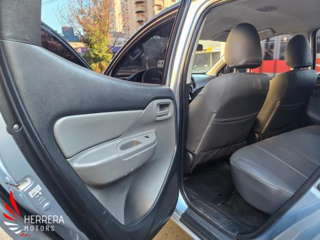 MITSUBISHI L 200 Triton 2.4 16V SPORT GL CABINE DUPLA TURBO DIESEL, Foto 10