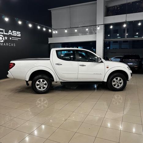 MITSUBISHI L 200 Triton 3.2 16V XB 4X4 CABINE DUPLA TURBO DIESEL INTERCOOLER, Foto 2