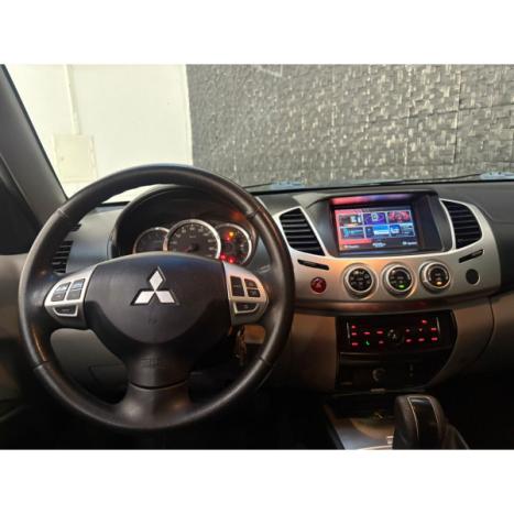 MITSUBISHI L 200 Triton 3.2 16V HPE 4X4 CABINE DUPLA TURBO DIESEL INTERCOOLER AUTOMTICO, Foto 9
