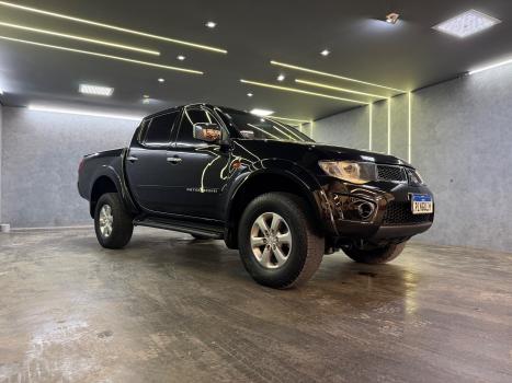 MITSUBISHI L 200 Triton 3.2 16V HPE 4X4 CABINE DUPLA TURBO DIESEL INTERCOOLER AUTOMTICO, Foto 4
