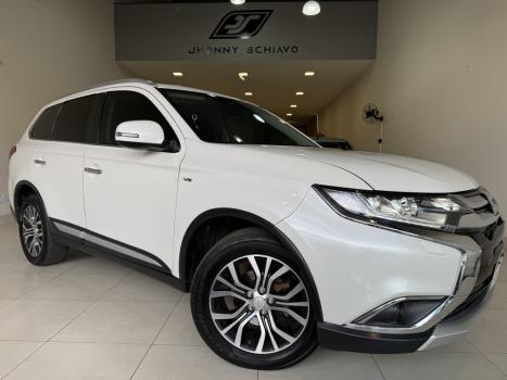 MITSUBISHI Outlander 3.0 V6 24V 4P GT 4X4 AUTOMTICO, Foto 2