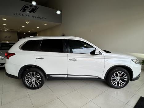 MITSUBISHI Outlander 3.0 V6 24V 4P GT 4X4 AUTOMTICO, Foto 18