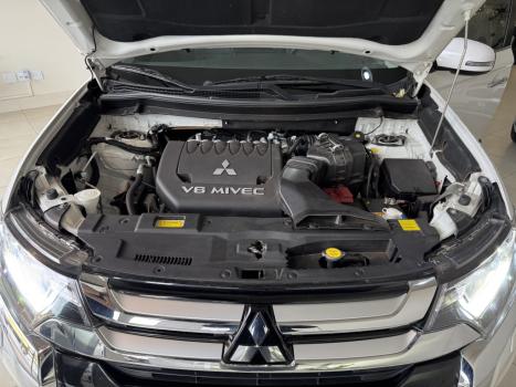 MITSUBISHI Outlander 3.0 V6 24V 4P GT 4X4 AUTOMTICO, Foto 21