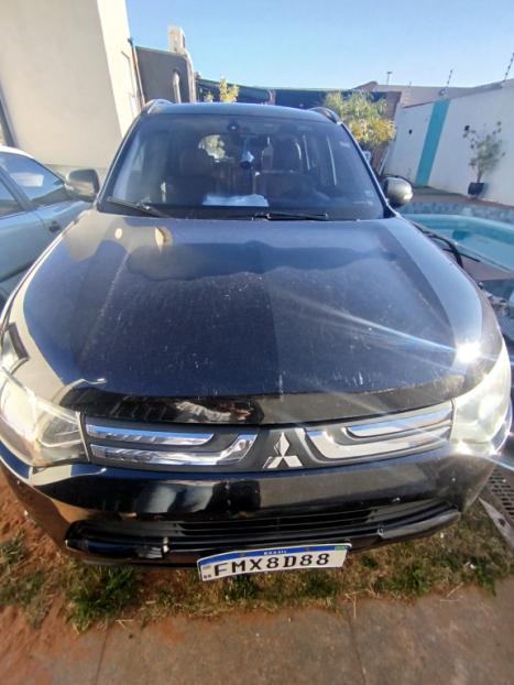 MITSUBISHI Outlander 3.0 V6 24V 4P GT 4X4 AUTOMTICO, Foto 3