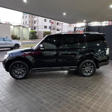 MITSUBISHI Pajero Full 3.2 16V 4P HPE 4X4 TURBO DIESEL AUTOMTICO, Foto 4