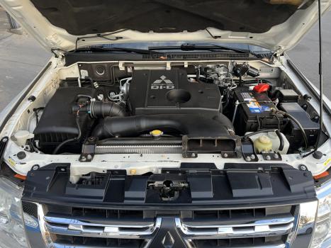 MITSUBISHI Pajero Full 3.2 16V HPE 4X4 TURBO DIESEL INTERCOOLER AUTOMTICO, Foto 15