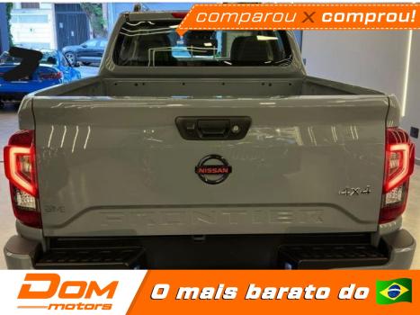 NISSAN Frontier 2.3 16V PRO4X CABINE DUPLA 4X4 BI-TURBO DIESEL AUTOMTICO, Foto 4