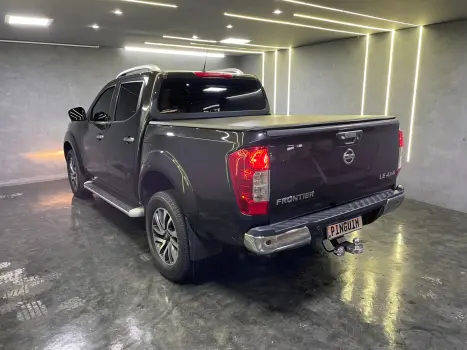 NISSAN Frontier 2.3 16V LE 4X4 CABINE DUPLA BI-TURBO DIESEL AUTOMTICO, Foto 4