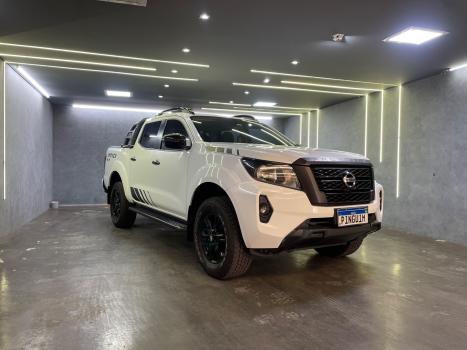 NISSAN Frontier 2.3 ATTACK CABINE DUPLA 4X4 BI-TURBO DIESEL AUTOMTICO, Foto 2