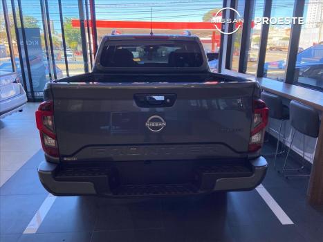 NISSAN Frontier 2.3 16V PLATINUM CABINE DUPLA 4X4 BI-TURBO DIESEL AUTOMTICO, Foto 5