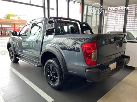 NISSAN Frontier 2.3 ATTACK CABINE DUPLA 4X4 BI-TURBO DIESEL AUTOMTICO, Foto 4