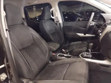 NISSAN Frontier 2.3 ATTACK CABINE DUPLA 4X4 BI-TURBO DIESEL AUTOMTICO, Foto 14