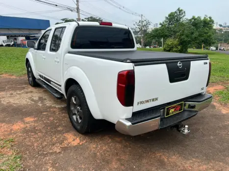 NISSAN Frontier 2.5 SE TURBO DIESEL CABINE DUPLA, Foto 6