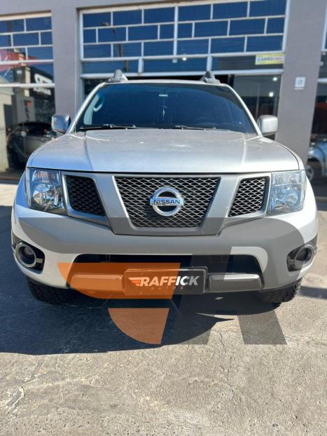 NISSAN Frontier 2.5 16V 4X4 SV ATTACK TURBO DIESEL CABINE DUPLA, Foto 2