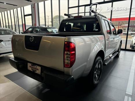 NISSAN Frontier 2.5 SE 4X4 ATTACK TURBO DIESEL CABINE DUPLA, Foto 4