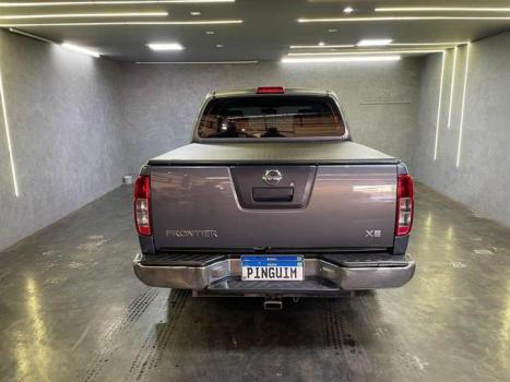 NISSAN Frontier 2.5 XE 4X4 TURBO DIESEL CABINE DUPLA, Foto 8