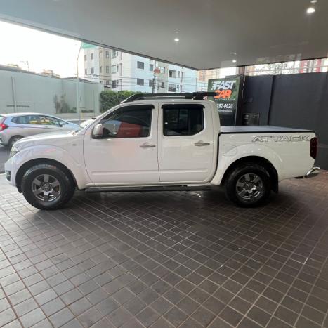 NISSAN Frontier 2.5 SE ATTACK 4X4 TURBO DIESEL CABINE DUPLA AUTOMTICO, Foto 4