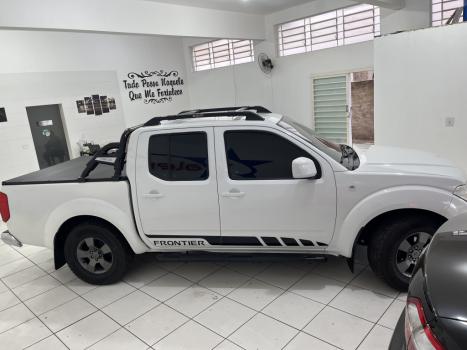 NISSAN Frontier 2.5 SE TURBO DIESEL CABINE DUPLA, Foto 3