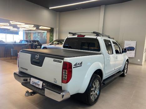NISSAN Frontier 2.5 4X4 LE CABINE DUPLA TURBO DIESEL AUTOMTICO, Foto 5